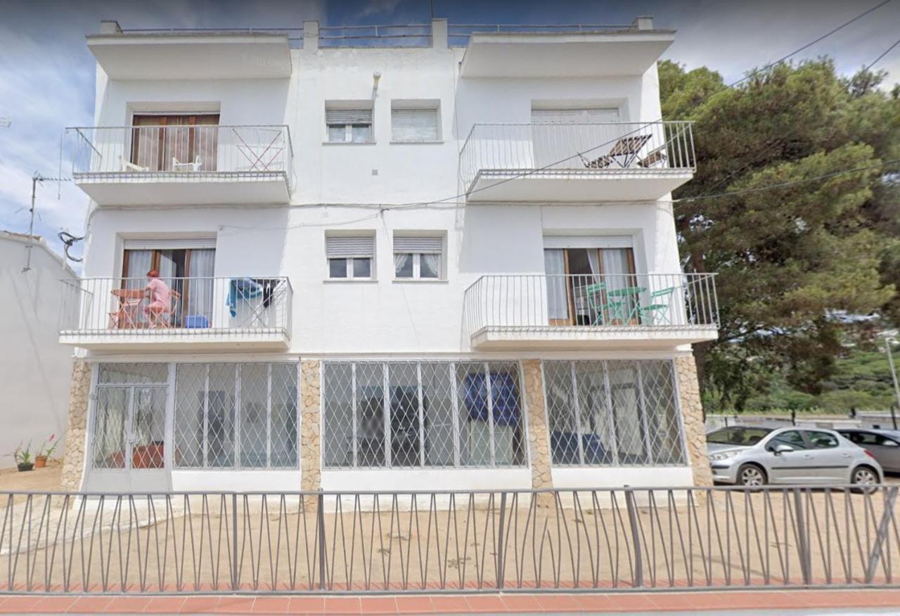 Apartamentos Juan Jose Lloret de Mar Bagian luar foto